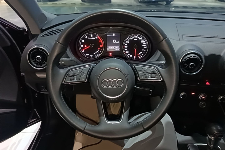 Audi A3 2019 #11 Audi A3 2019 car image #11