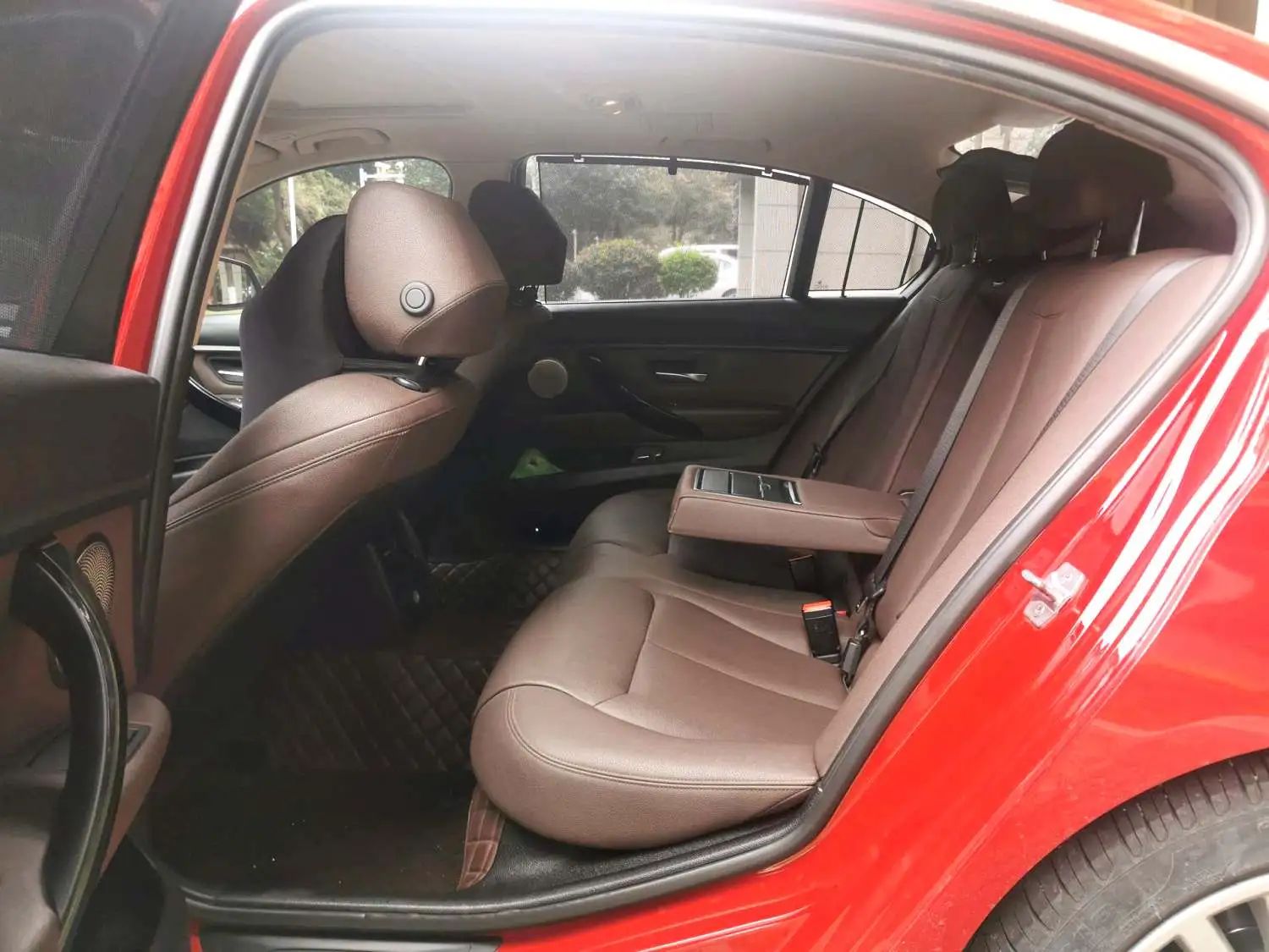 BMW 3 Series 2018 car image #7