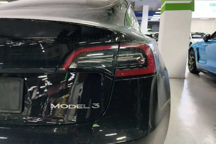 Tesla Model 3 2022 car image #8