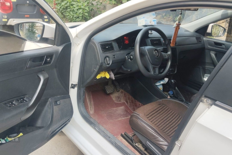 Volkswagen Santana 2020 car image #18