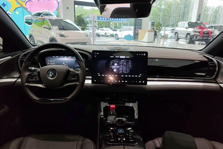 BYD Han 2024 #11 BYD Han 2024 immagine di auto #11