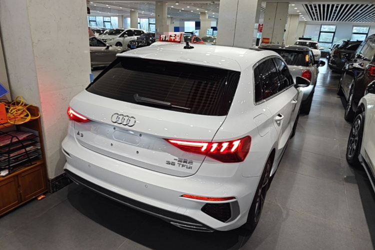 Audi A3 2024 car image #7