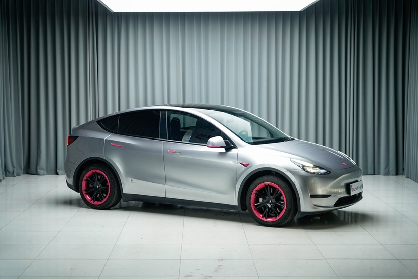 Tesla Model Y 2023 imagem de carro #3