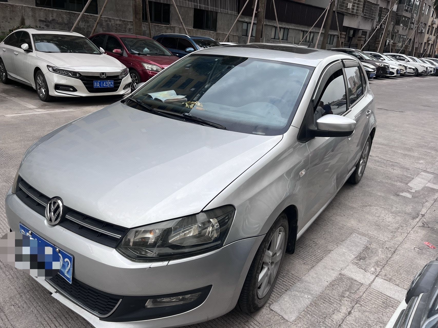 Volkswagen Polo 2012 Volkswagen Polo 2012 car image