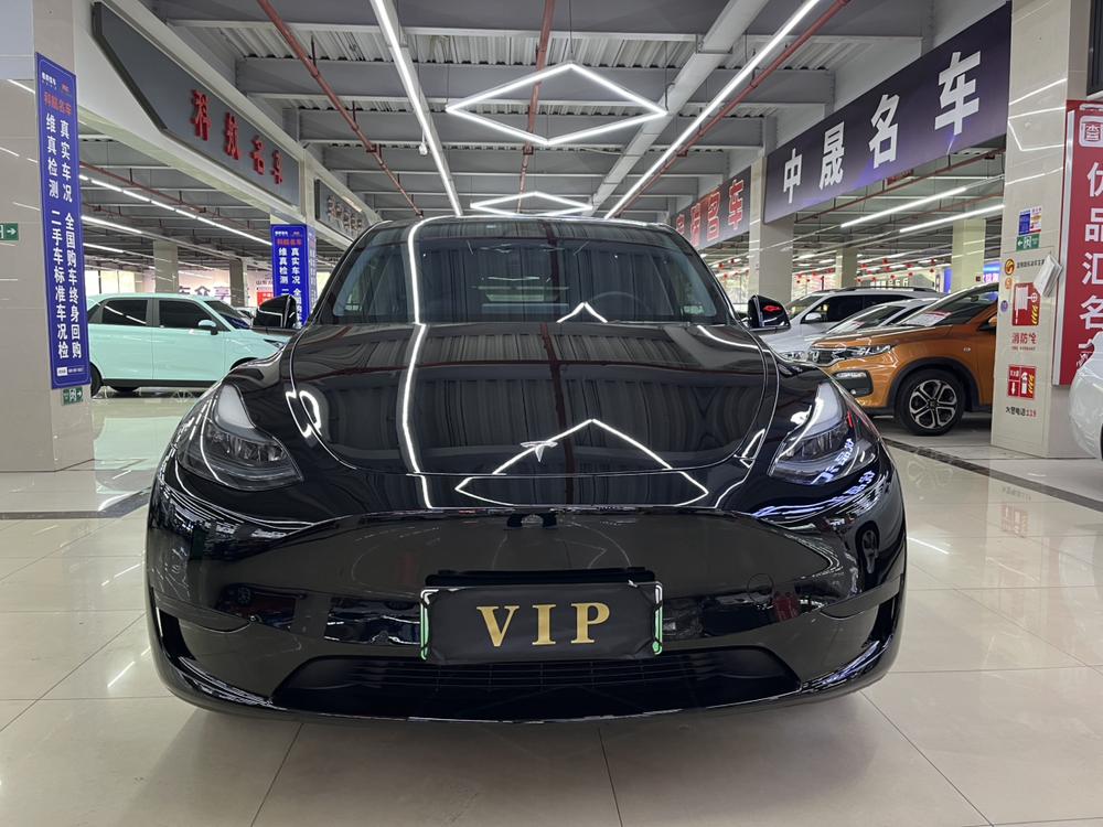 Tesla Model Y 2024 #2 Tesla Model Y 2024 car image #2