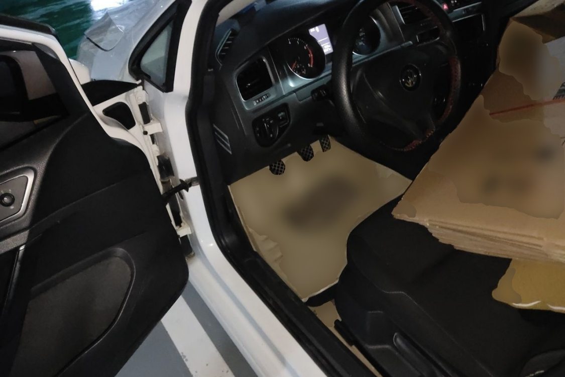 Volkswagen Golf 2014 car image #23