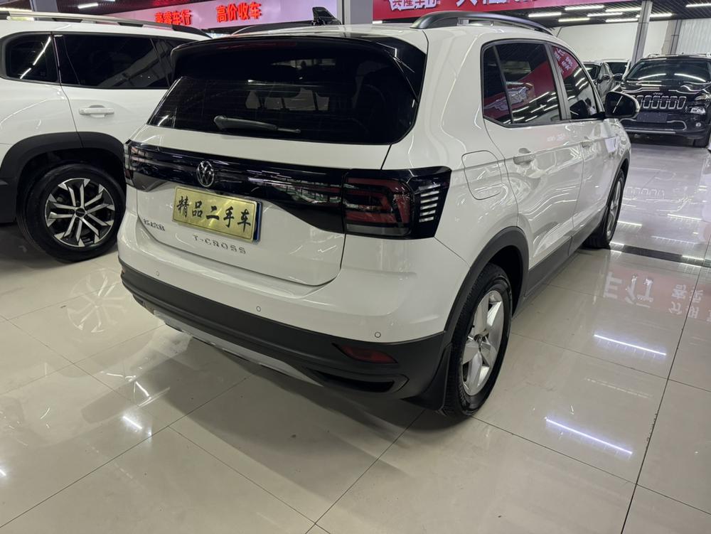 Volkswagen T-Cross 2021 immagine di auto #6