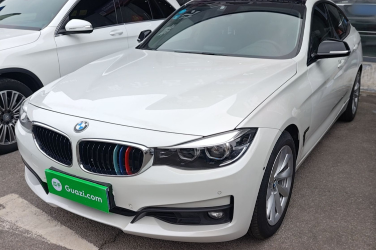 BMW 3 Series GT 2018 car image #2