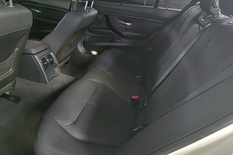 BMW 3 Series 2017 #20 BMW 3 Series 2017 car image #20