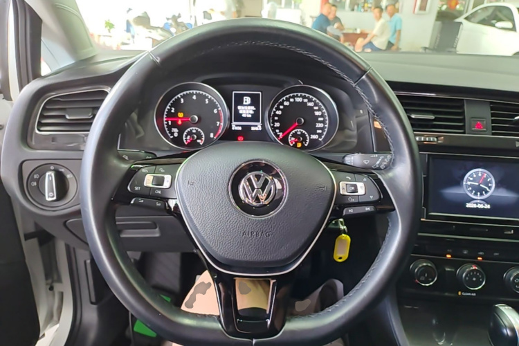 Volkswagen Golf 2018 #11 Volkswagen Golf 2018 car image #11