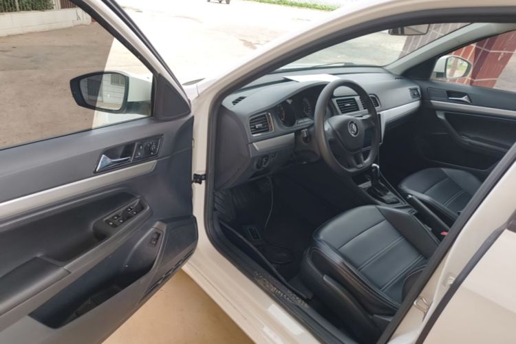 Volkswagen Lavida 2019 #16 Volkswagen Lavida 2019 car image #16