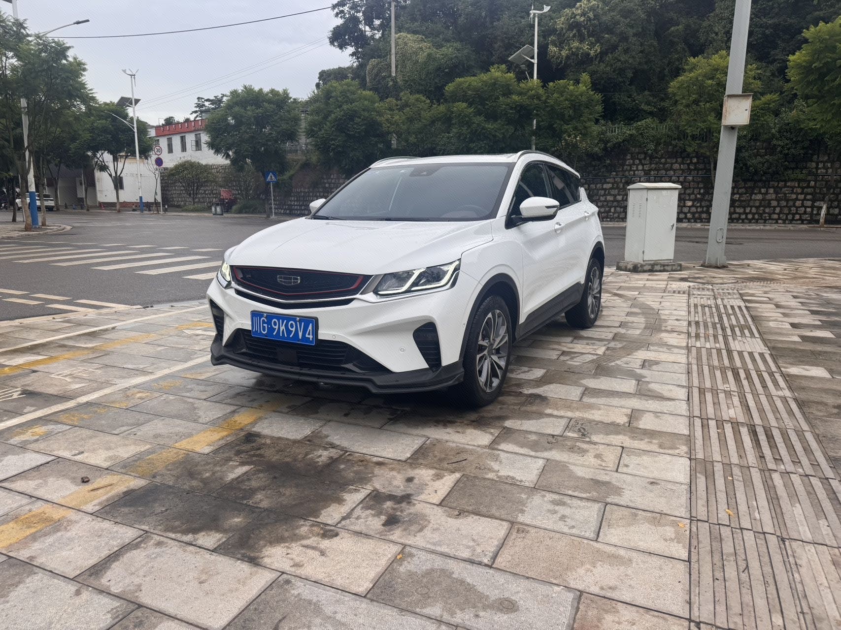 GEELY Coolray 2019 car image 