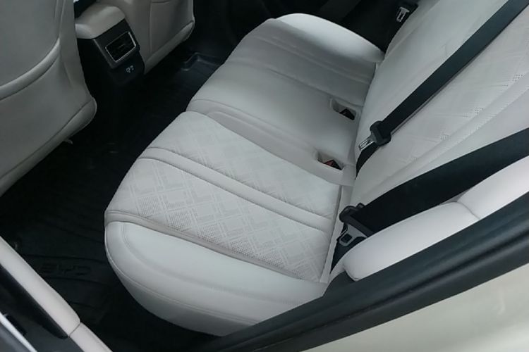 BYD YuanUP 2025 #17 BYD YuanUP 2025 car image #17