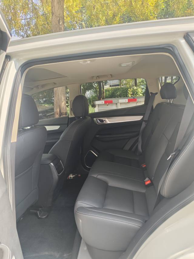 GEELY Vision X6 2019 #4 GEELY Vision X6 2019 car image #4