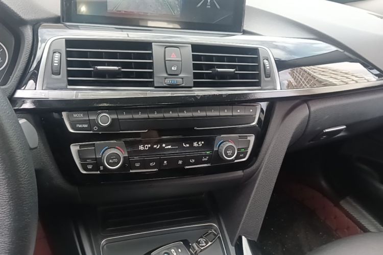 BMW 3 Series GT 2018 #13 BMW 3 Series GT 2018 car image #13