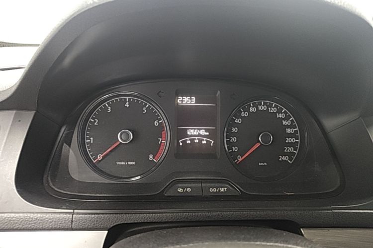 Volkswagen Lavida 2017 car image #12