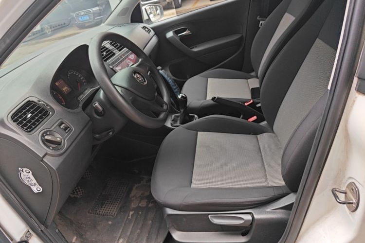 Volkswagen Polo 2017 #19 Volkswagen Polo 2017 car image #19