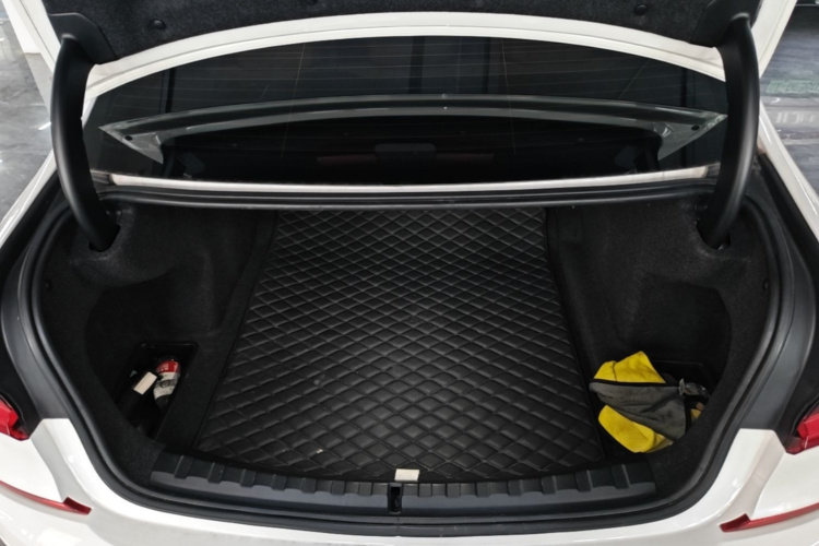 BMW 3 Series 2020 #19 BMW 3 Series 2020 immagine di auto #19
