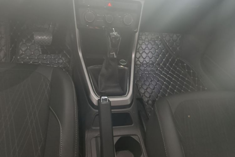 Volkswagen T-Cross 2020 #14 Volkswagen T-Cross 2020 immagine di auto #14