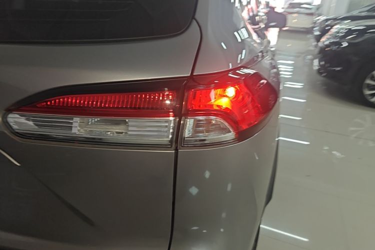 Toyota Corolla Cross 2023 car image #8
