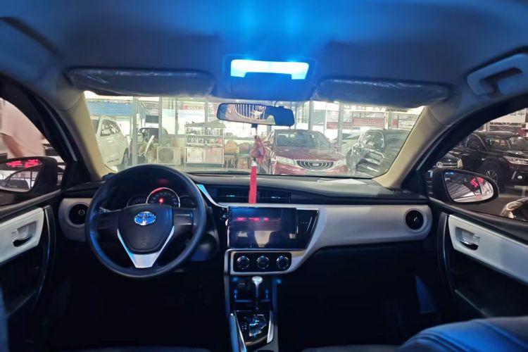 Toyota Corolla 2018 #29 Toyota Corolla 2018 car image #29