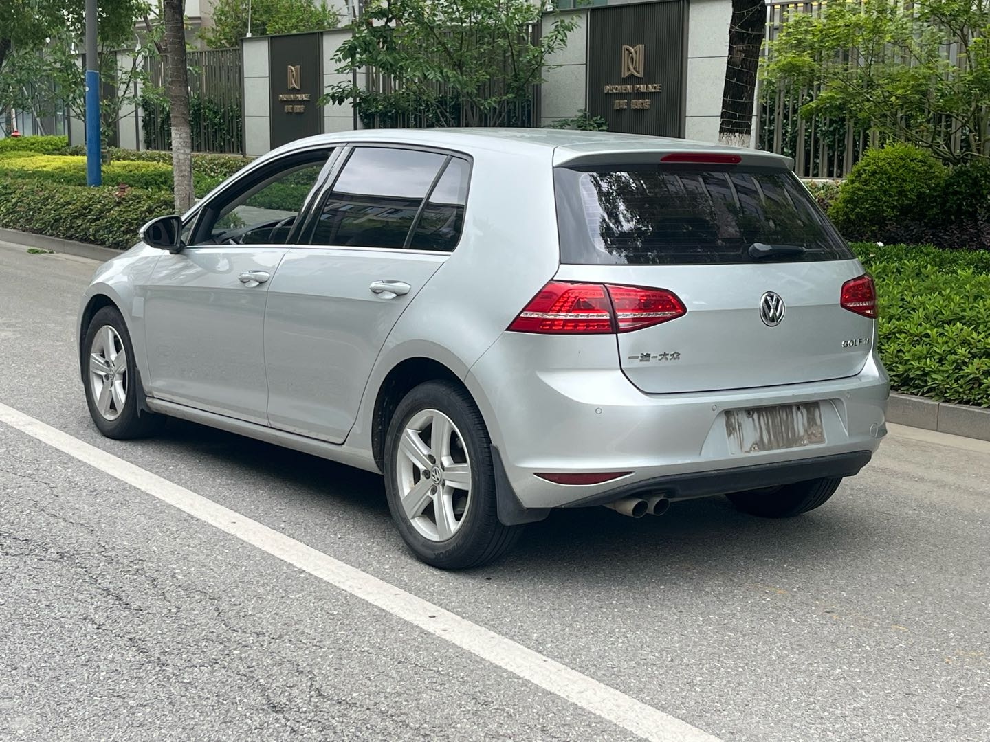 Volkswagen Golf 2015 car image #6