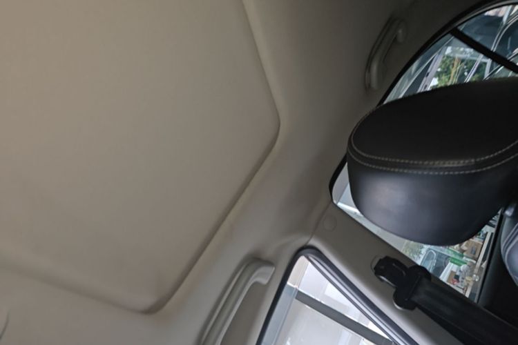 GEELY Emgrand 2015 car image #23