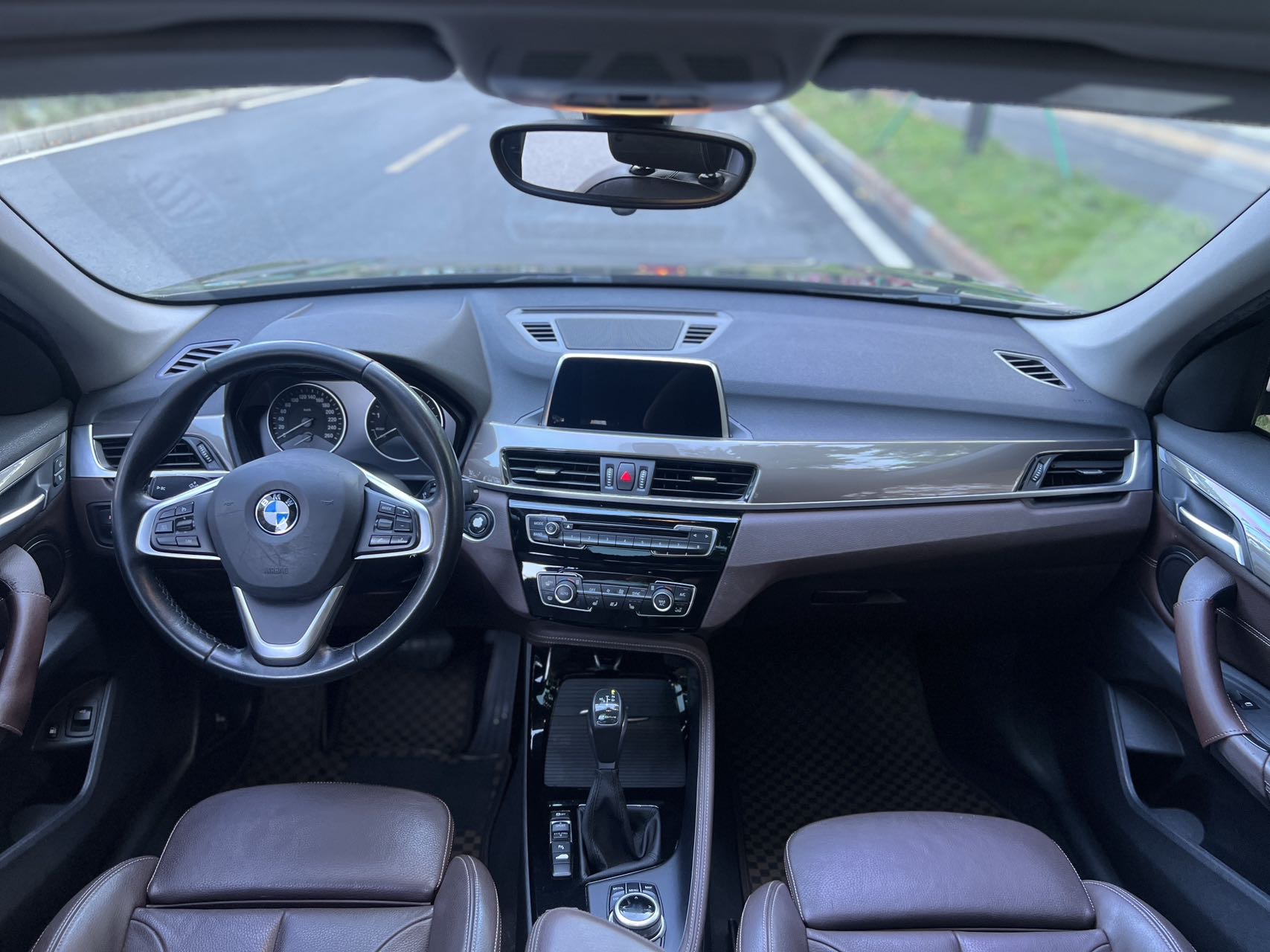 BMW X1 New Energy 2018 imagen de coche #7
