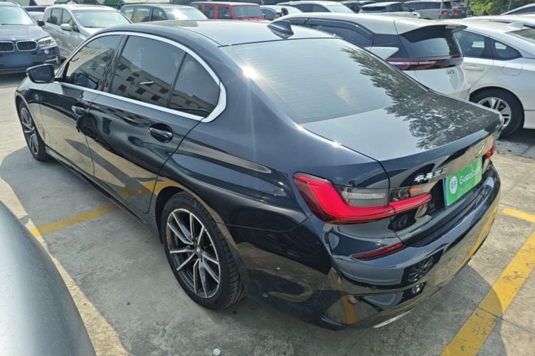 BMW 3 Series 2021 #5 BMW 3 Series 2021 car image #5