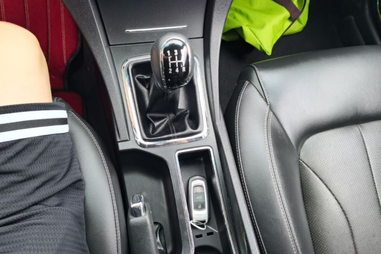 GEELY Emgrand 2017 #14 GEELY Emgrand 2017 car image #14