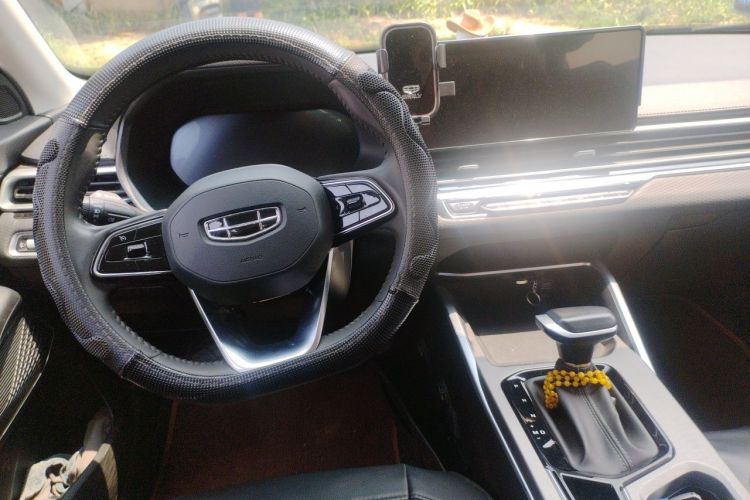 GEELY Emgrand 2022 #7 GEELY Emgrand 2022 car image #7