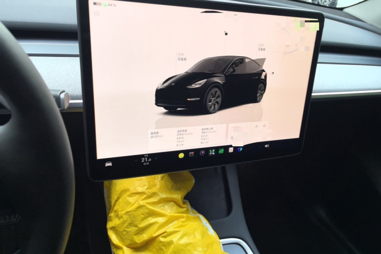 Tesla Model Y 2024 immagine di auto #13