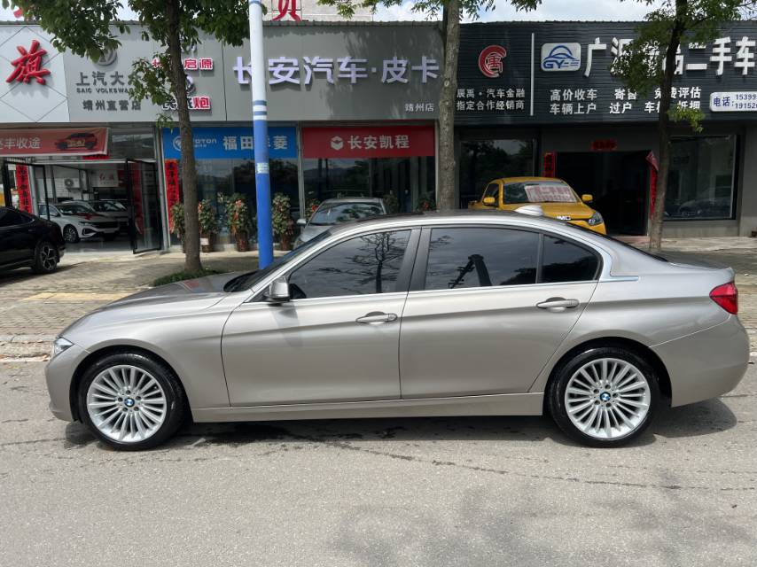 BMW 3 Series 2018 car image #2