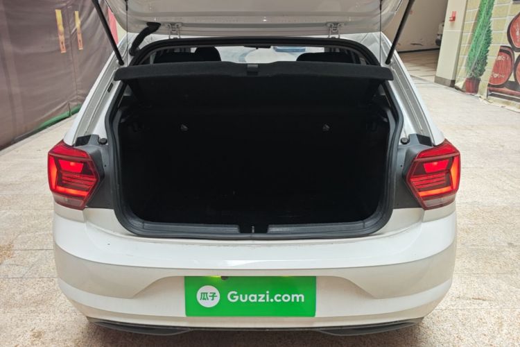 Volkswagen Polo 2020 car image #19