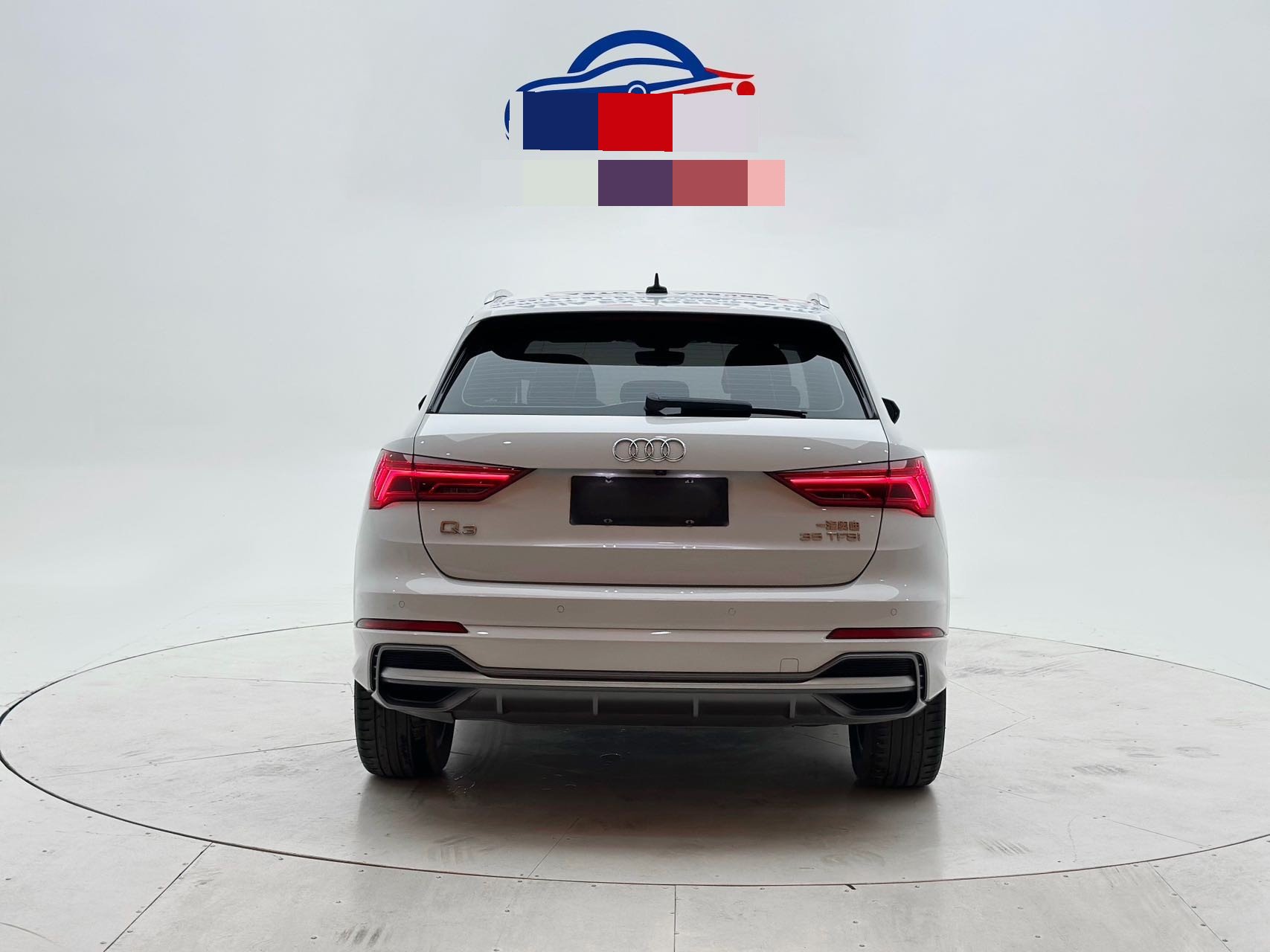 Audi Q3 2022 car image #5