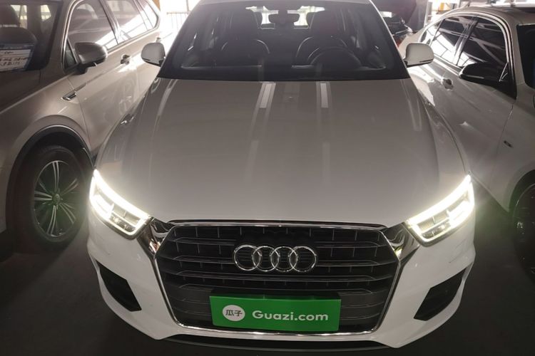 Audi Q3 2018 immagine di auto #3