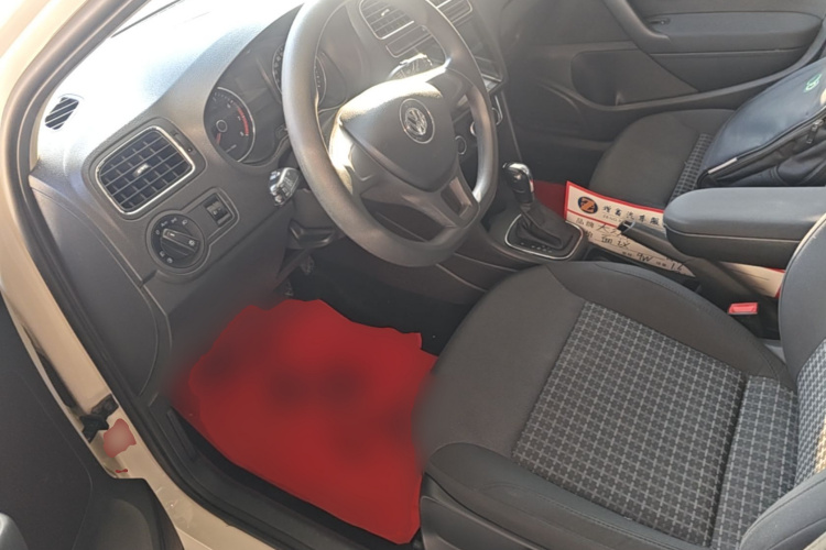 Volkswagen Polo 2016 #16 Volkswagen Polo 2016 car image #16