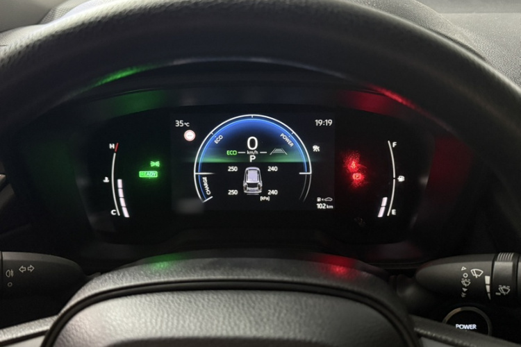 Toyota Corolla Cross 2024 immagine di auto #20