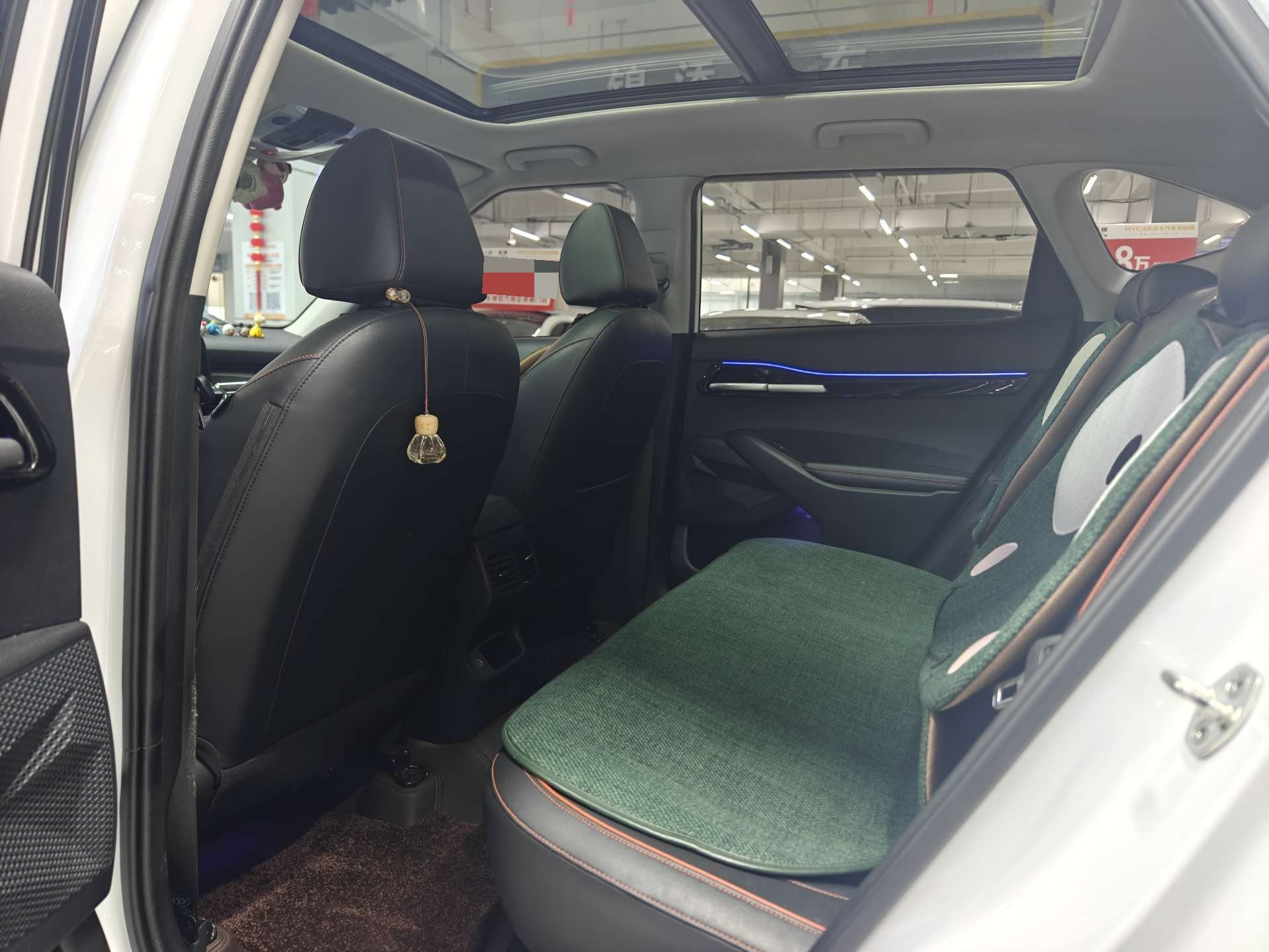 Kia Seltos 2023 car image #5