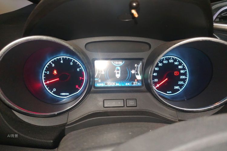 BYD Yuan 2016 car image #13