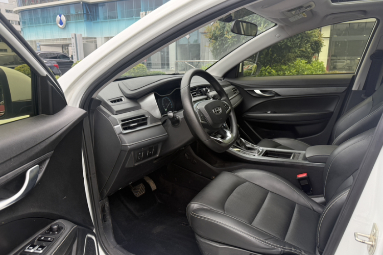 GEELY Emgrand 2021 #12 GEELY Emgrand 2021 car image #12