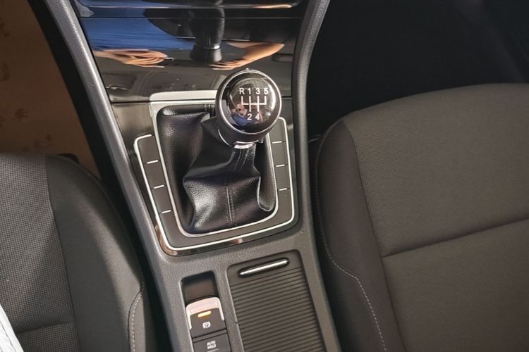 Volkswagen Golf 2019 #18 Volkswagen Golf 2019 car image #18