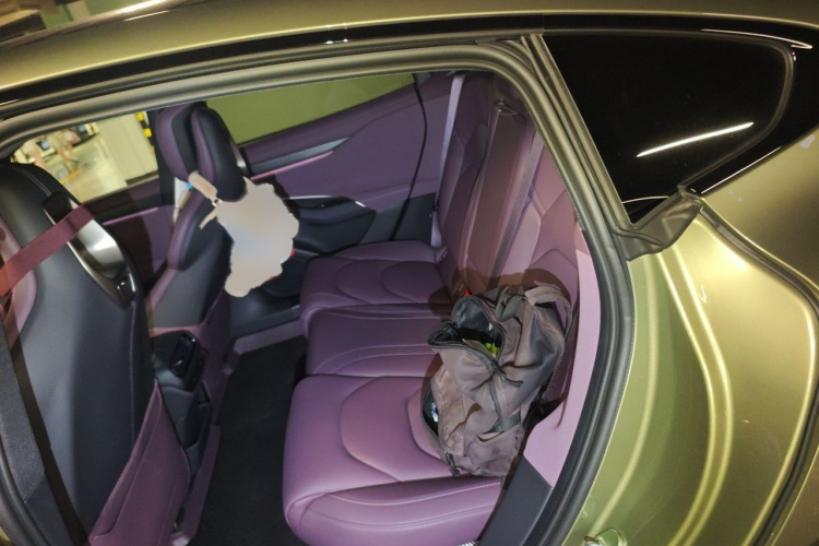 MI SU7 2025 car image #14