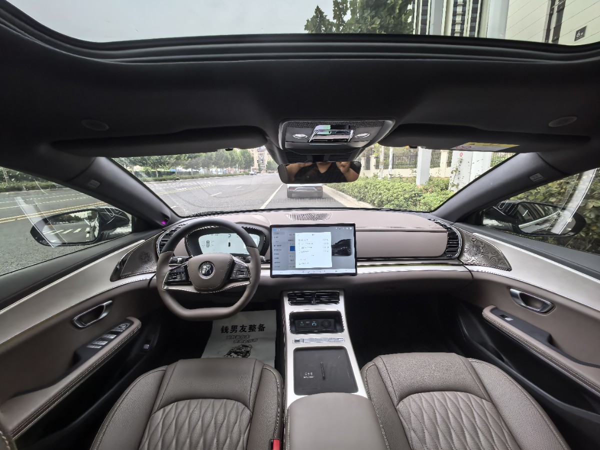 BYD Han 2025 car image #8