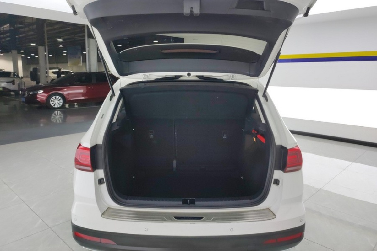 Volkswagen Tharu 2019 #14 Volkswagen Tharu 2019 изображение автомобиля #14