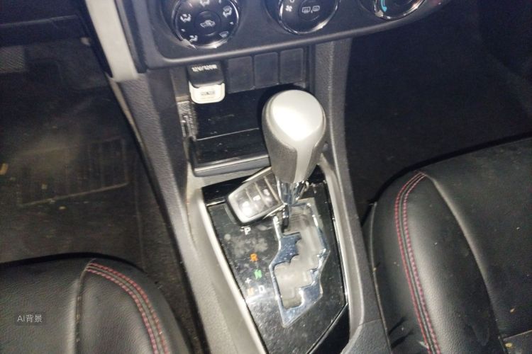 Toyota Corolla 2019 immagine di auto #16