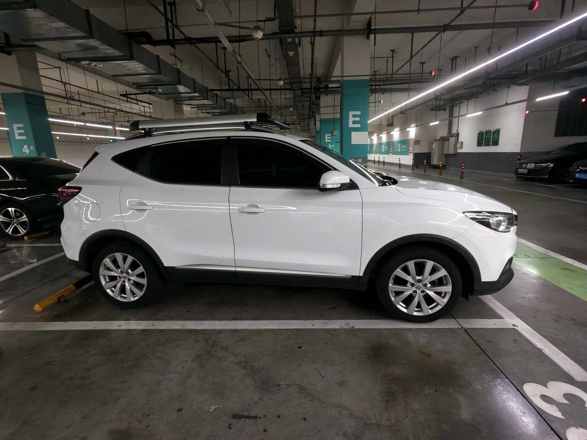 MG ZS 2017 #3 MG ZS 2017 car image #3