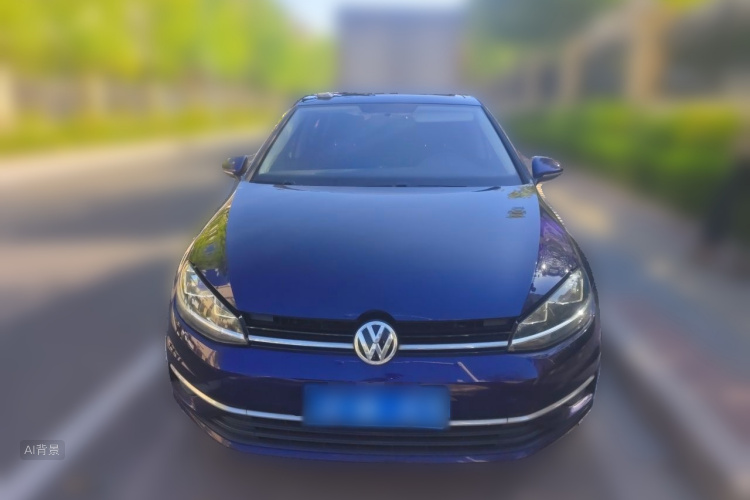 Volkswagen Golf 2019 car image #2