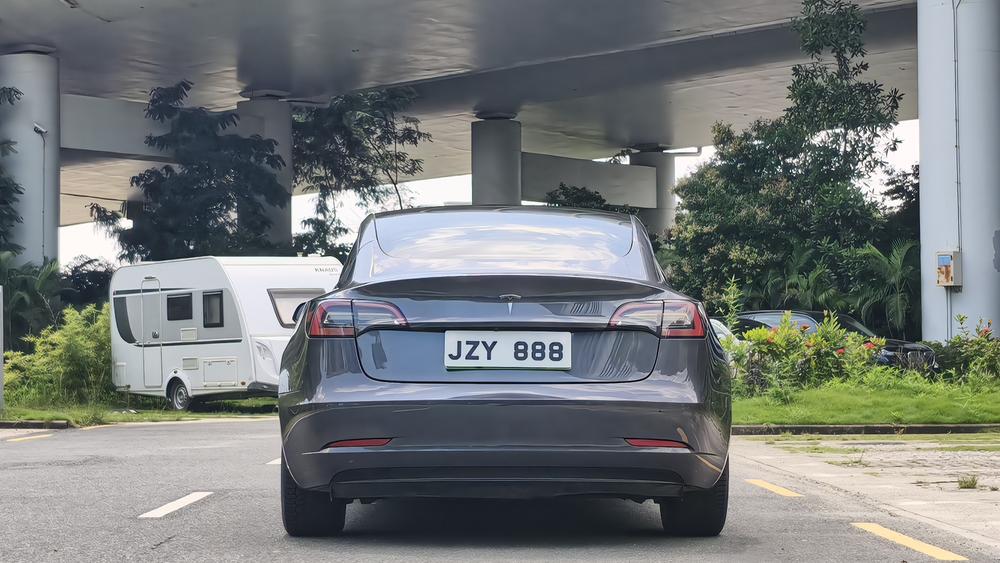Tesla Model 3 2021 car image #6