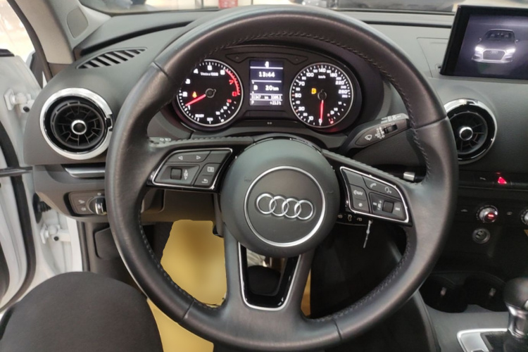 Audi A3 2019 #11 Audi A3 2019 car image #11